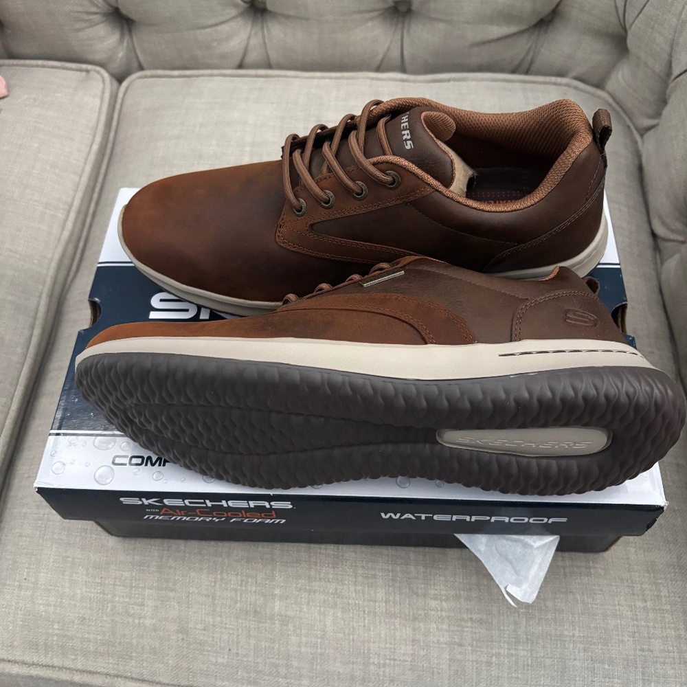 Skechers Men's Delson-Antigo Waterproof Bungee Slip-on Sneaker in brown